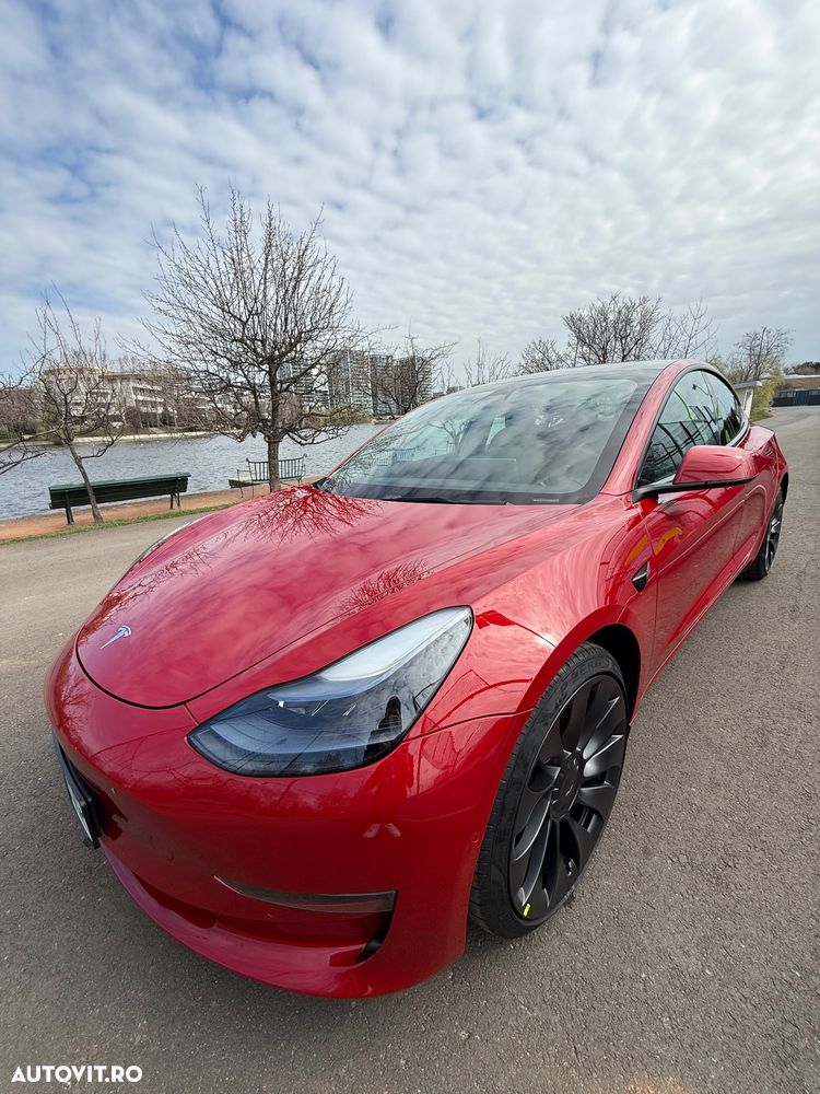 Tesla Model 3 - 6