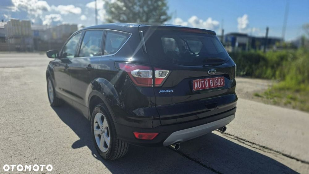 Ford Kuga - 4