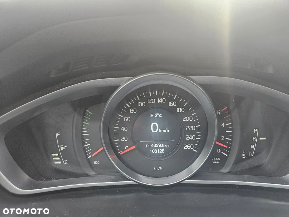 Volvo V40 D2 Kinetic - 4