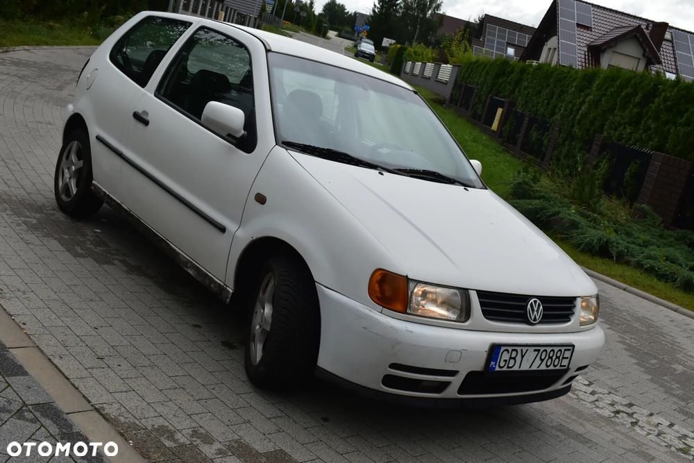 Volkswagen Polo 16V - 14