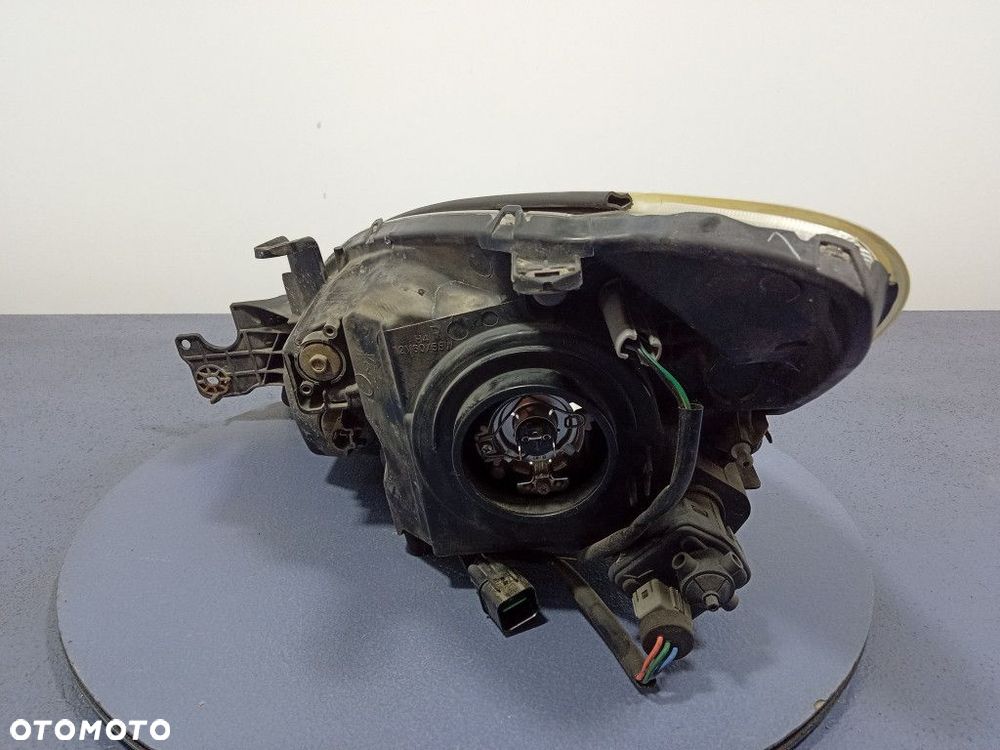 MITSUBISHI LANCER VII REFLEKTOR PRAWY LAMPA EU P3524 - 4