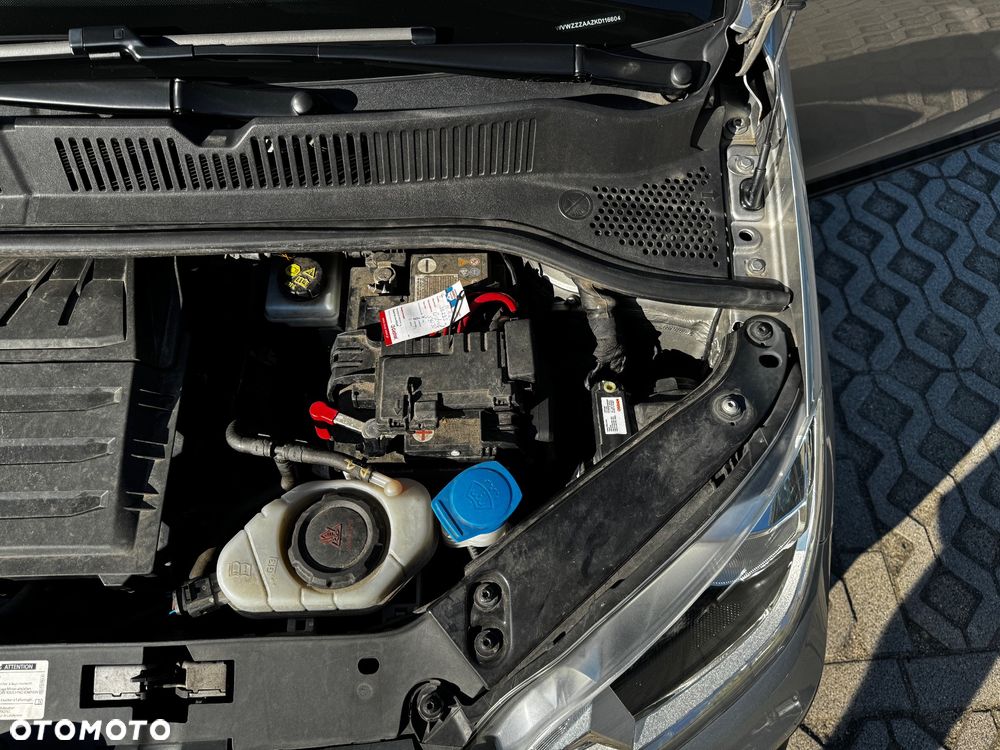 Volkswagen up! 1.0 TSI GTI - 23