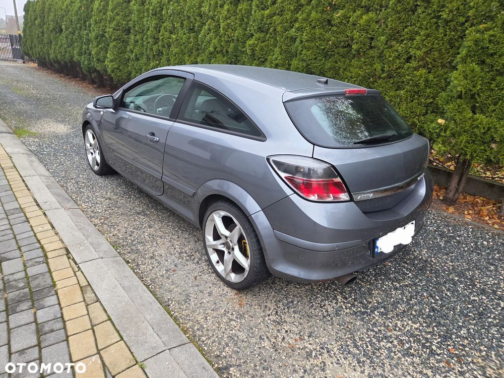 Opel Astra 2005 photo 2