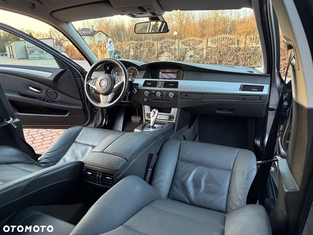 BMW Seria 5 525d Edition Lifestyle - 24