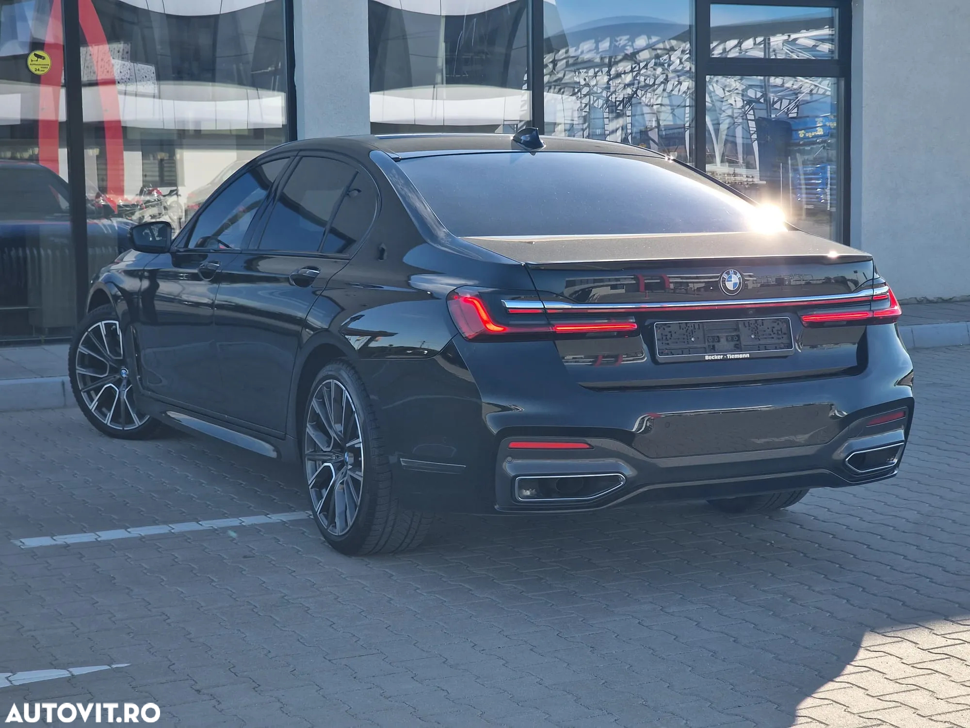 BMW Seria 7 740d xDrive - 14