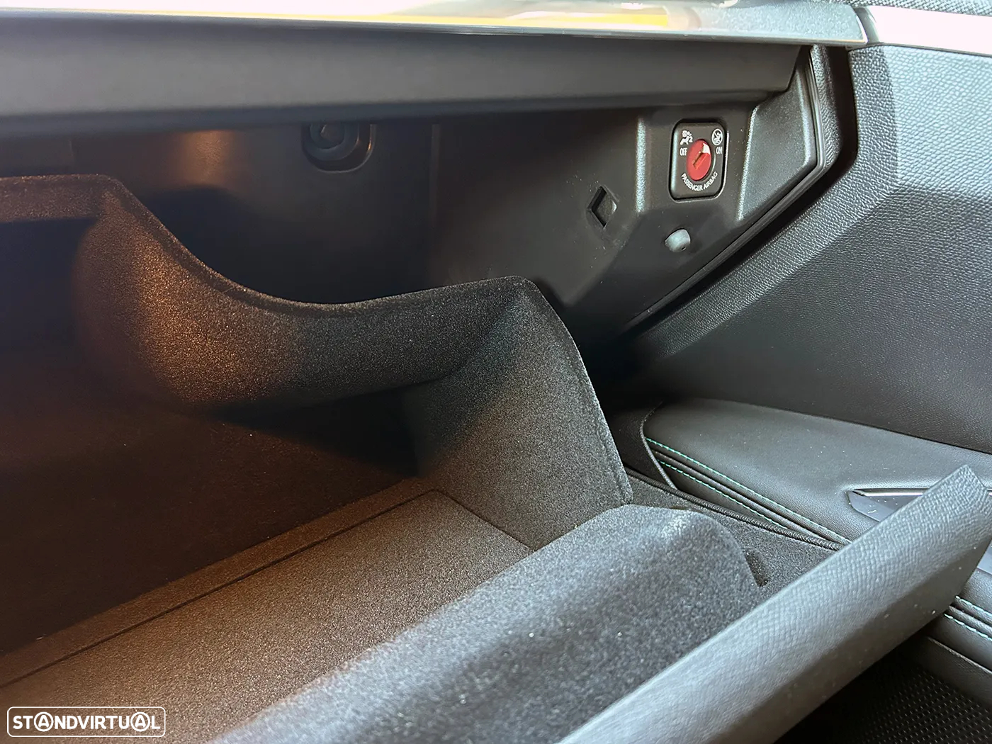 Peugeot 5008 1.5 BlueHDi Allure Pack EAT8 - 47