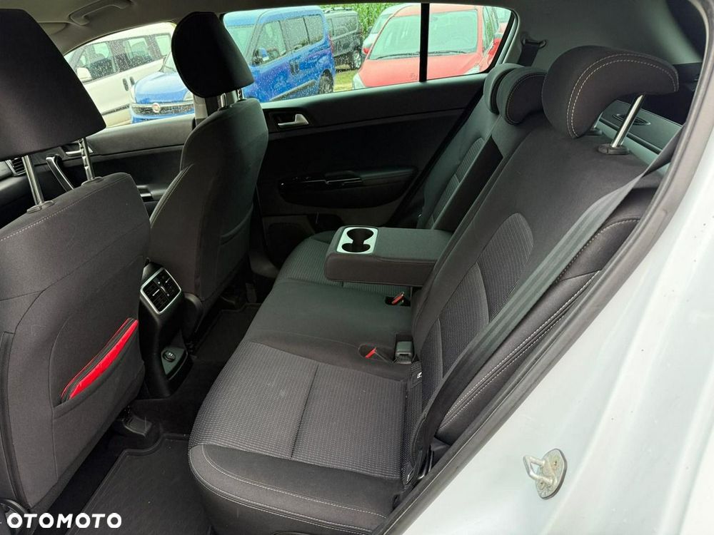Kia Sportage - 12