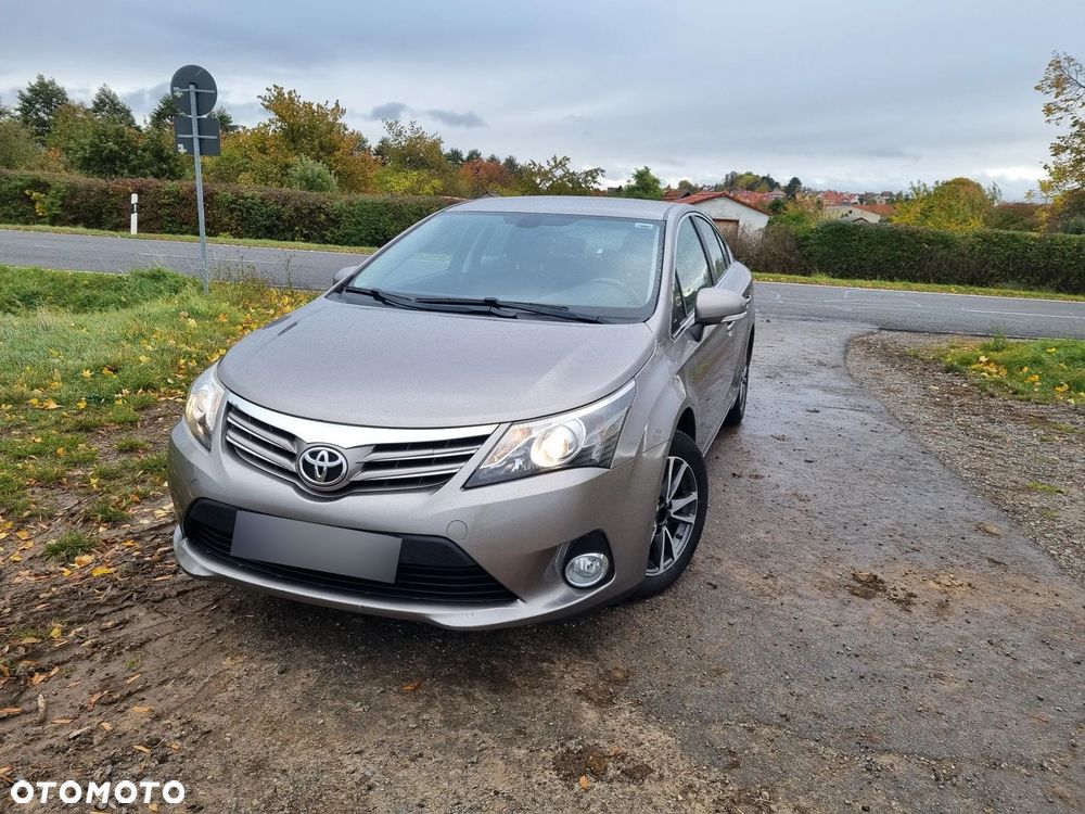 Toyota Avensis 2014 photo 3
