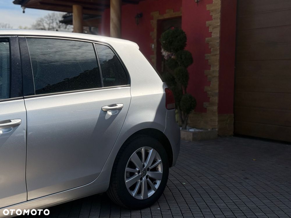 Volkswagen Golf 2.0 TDI DSG Edition - 4