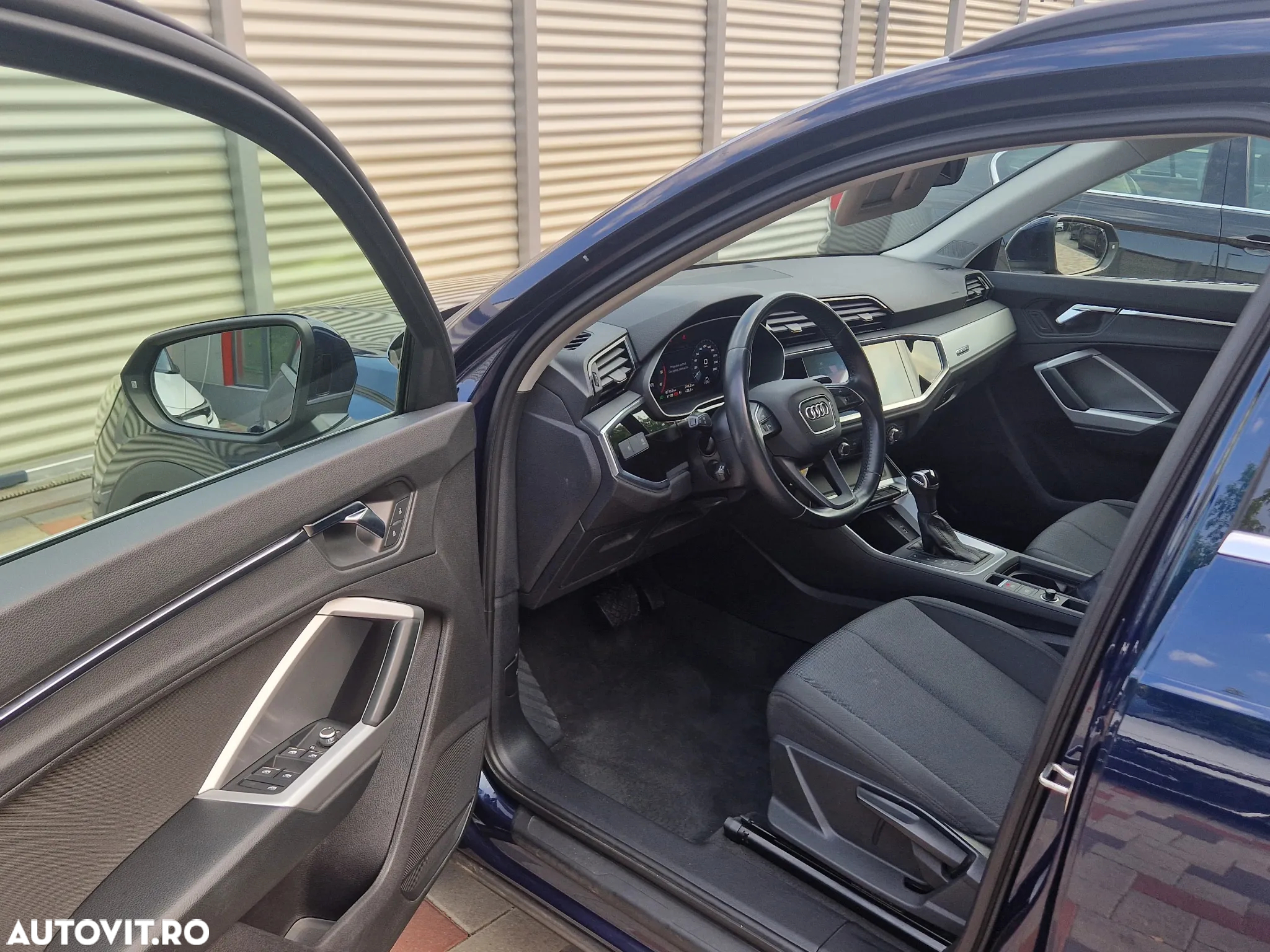 Audi Q3 2.0 35 TDI S tronic quattro Basic - 9