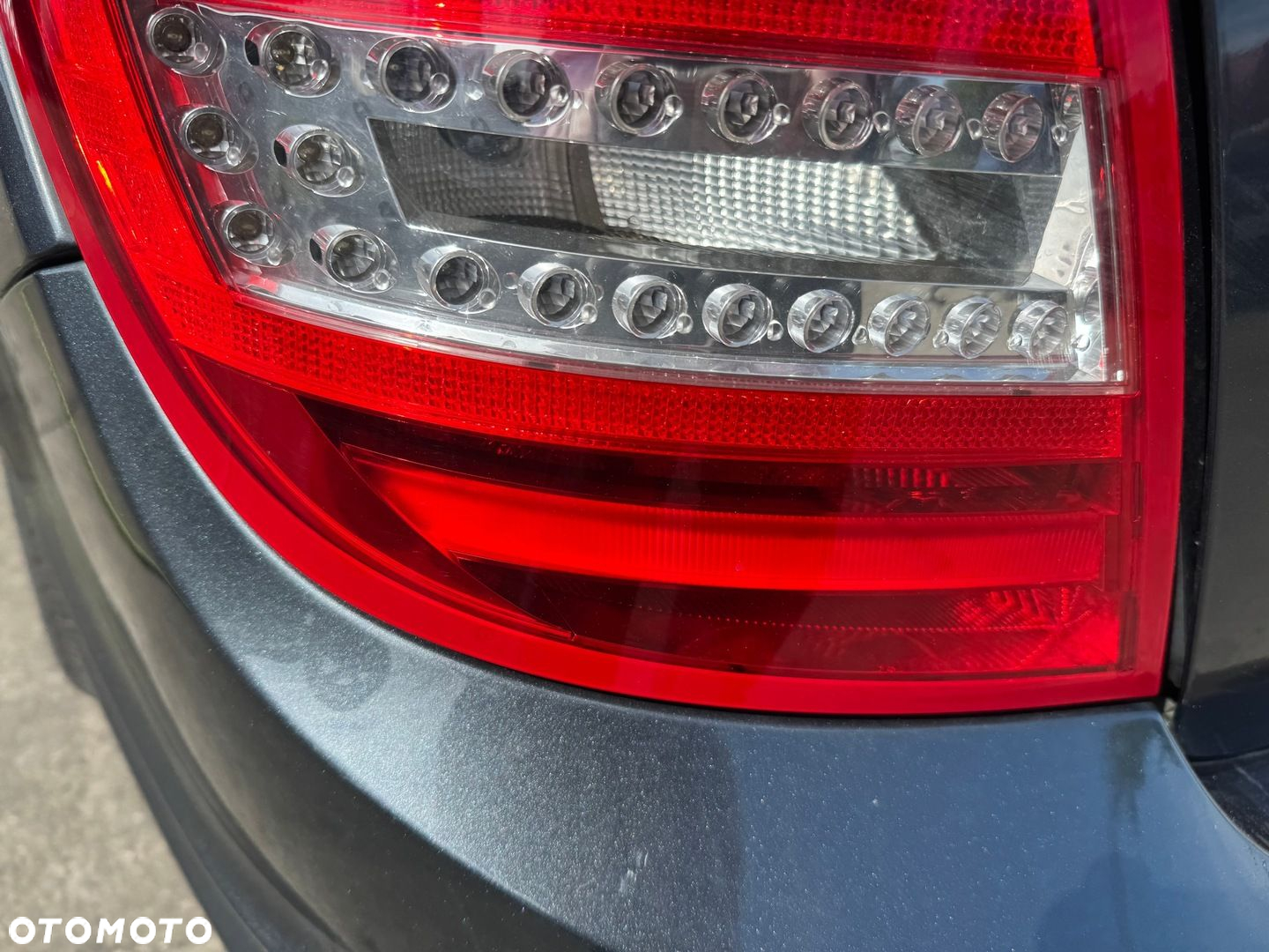 MERCEDES BENZ W204 S204 LAMPA LEWA TYLNA LEWY TYŁ - 11