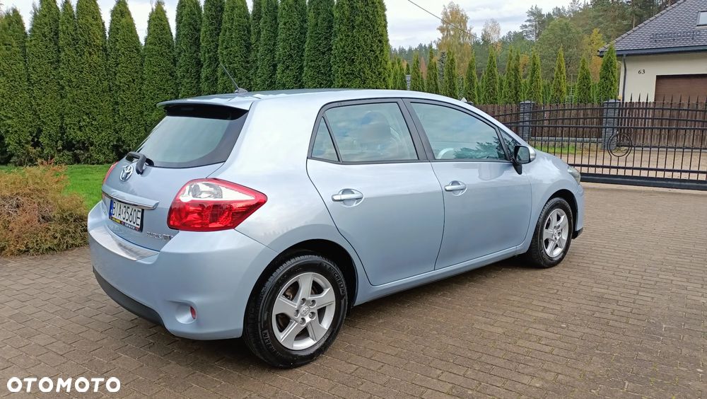 Toyota Auris 1.8 HSD Luna - 3