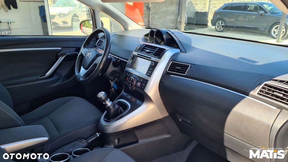 Toyota Verso - 8