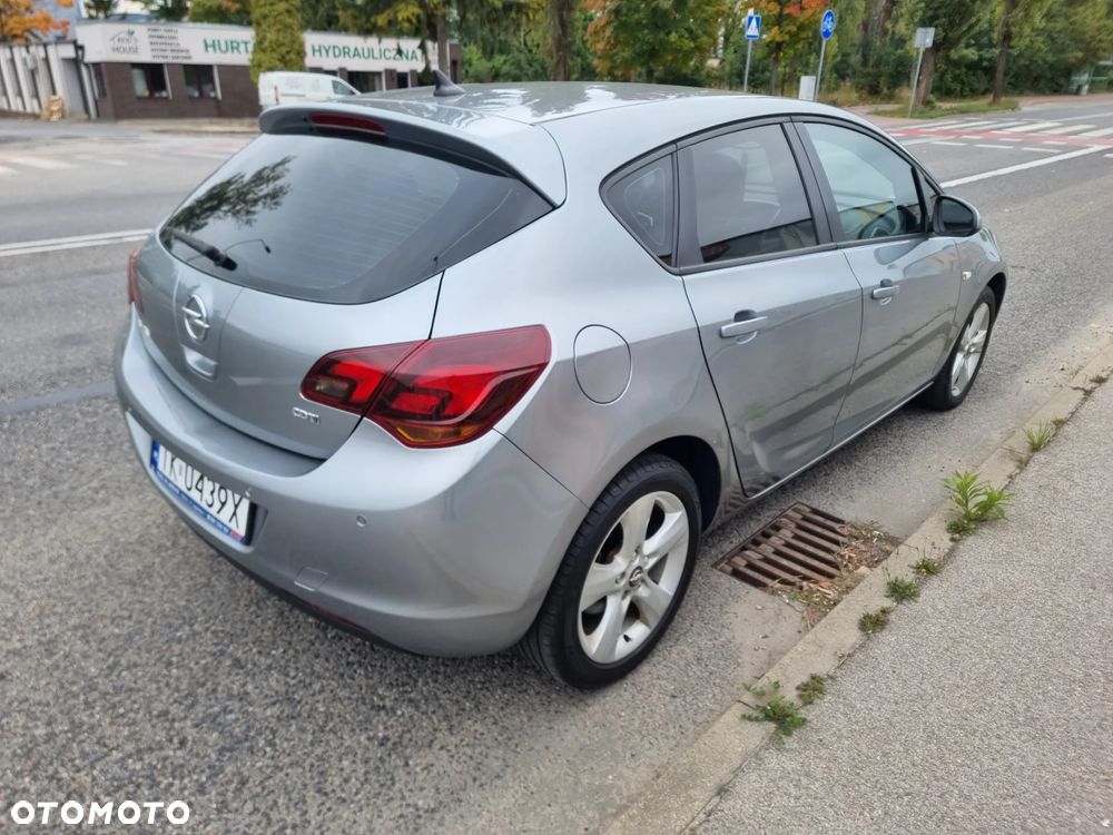 Opel Astra - 8