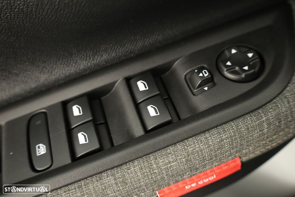 Citroën C3 Aircross 1.2 PureTech Plus - 19