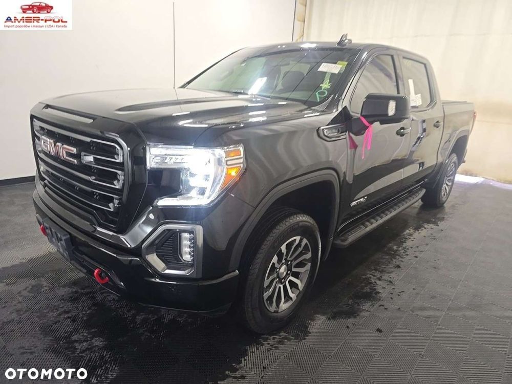 GMC Sierra - 2