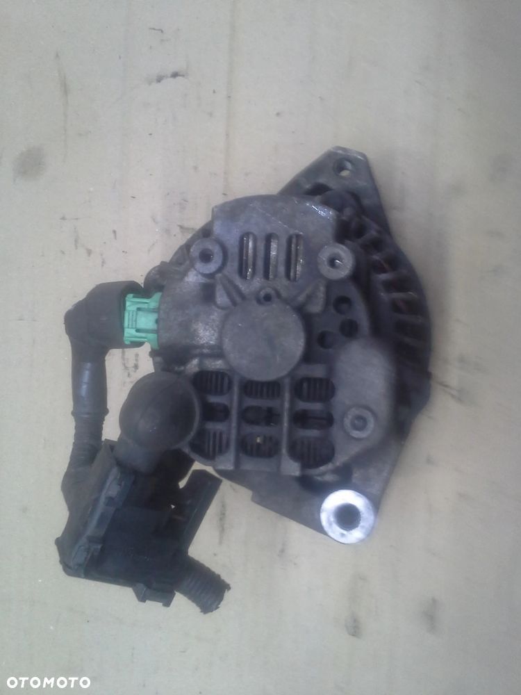 Honda FR-V 1.7V-Tec alternator A5TA6991A  AHGA64 - 17