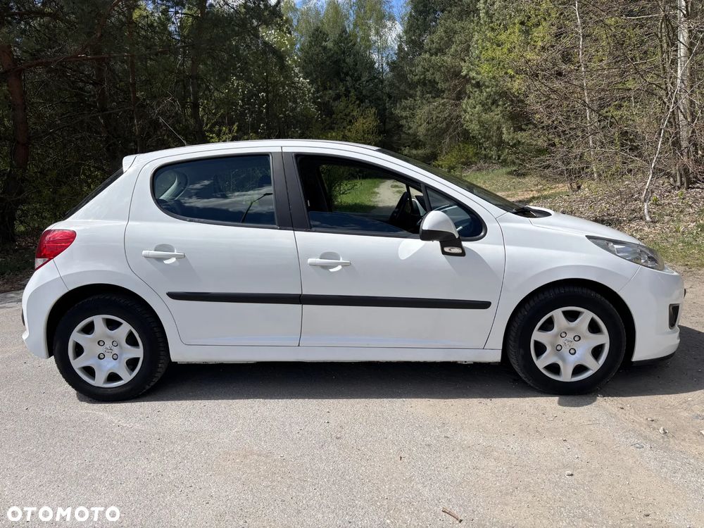 Peugeot 207 - 7