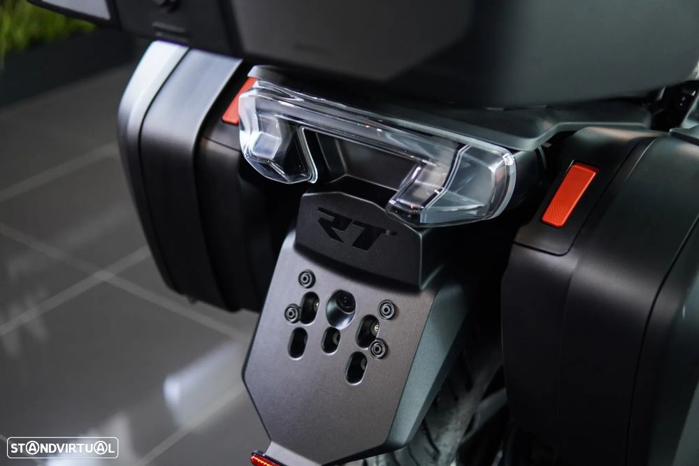 BMW R 1300 RT TRIPLE BLACK AUTOMATICA - 22