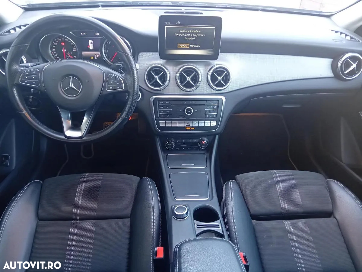 Mercedes-Benz GLA 200 d 4MATIC Aut. - 10