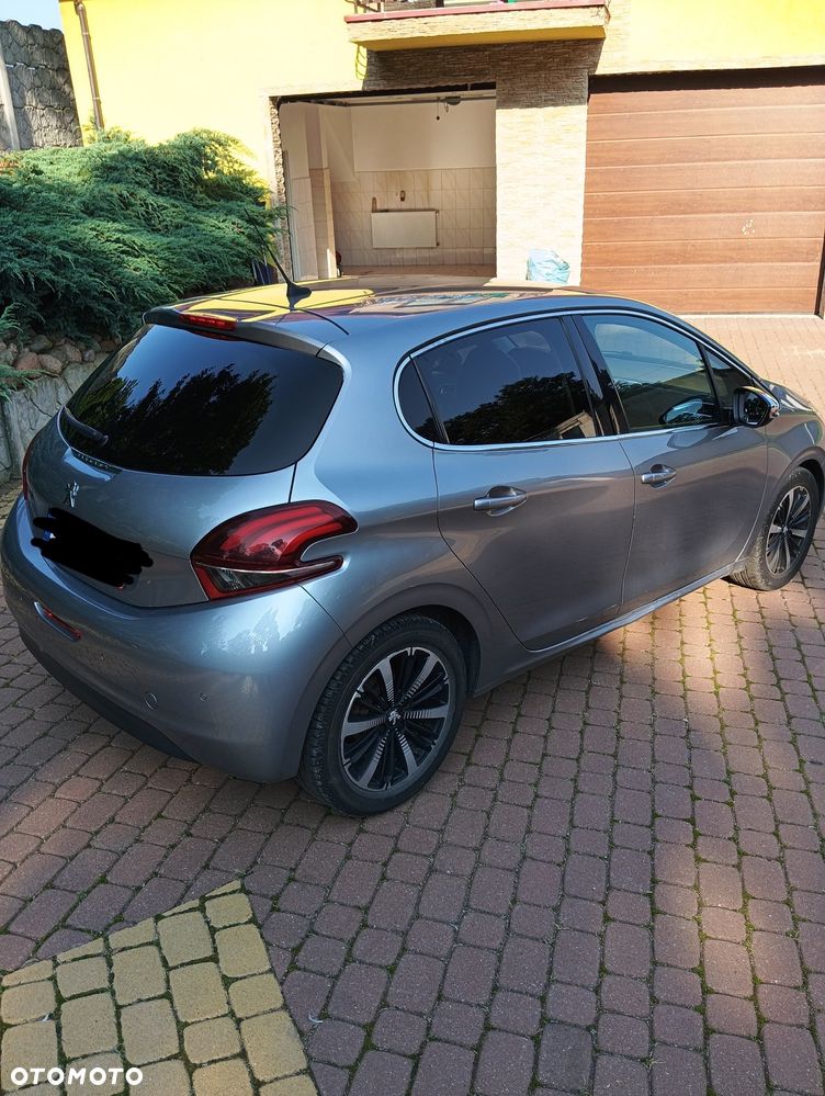 Peugeot 208 1.2 PureTech Allure - 6
