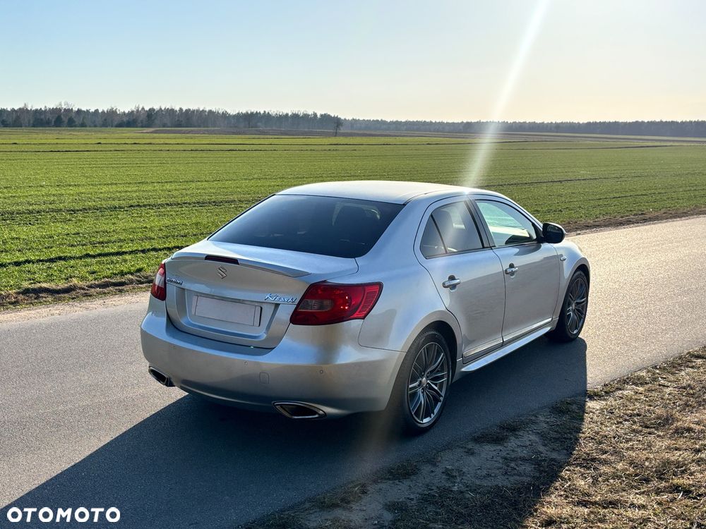 Suzuki Kizashi 2.4 4x4 CVT Sport - 5