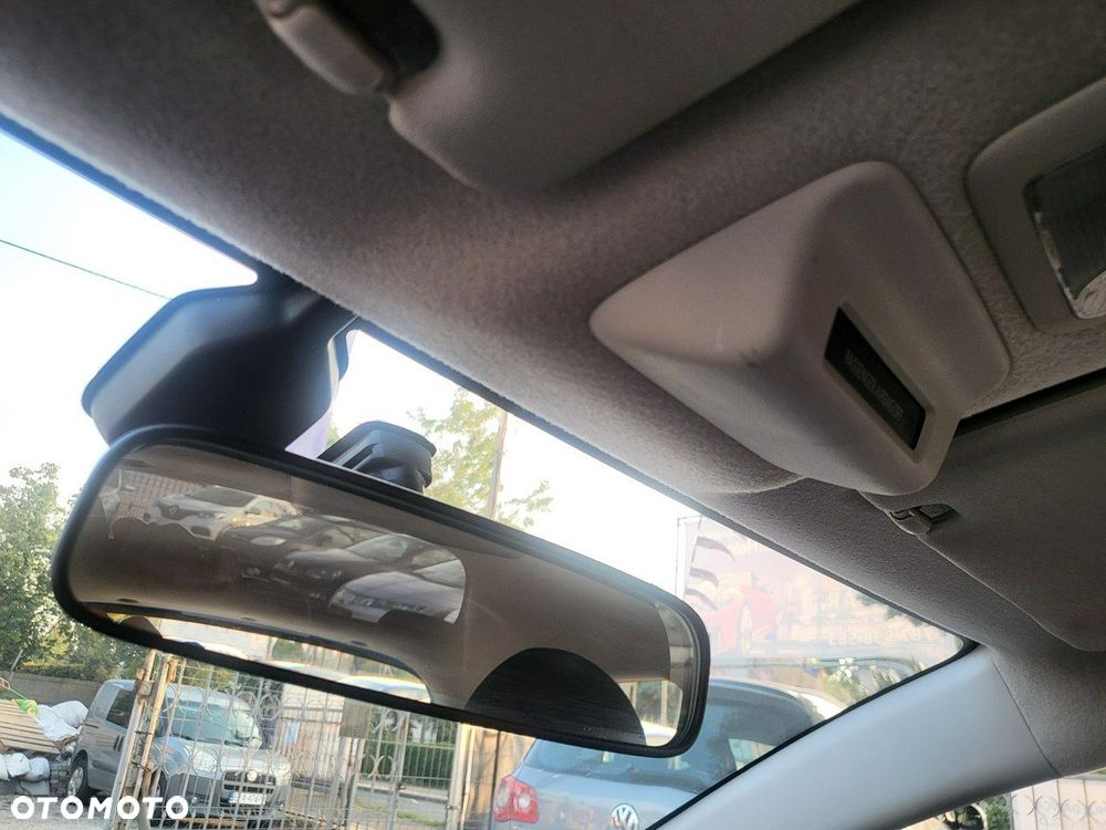 Mitsubishi Space Star - 32