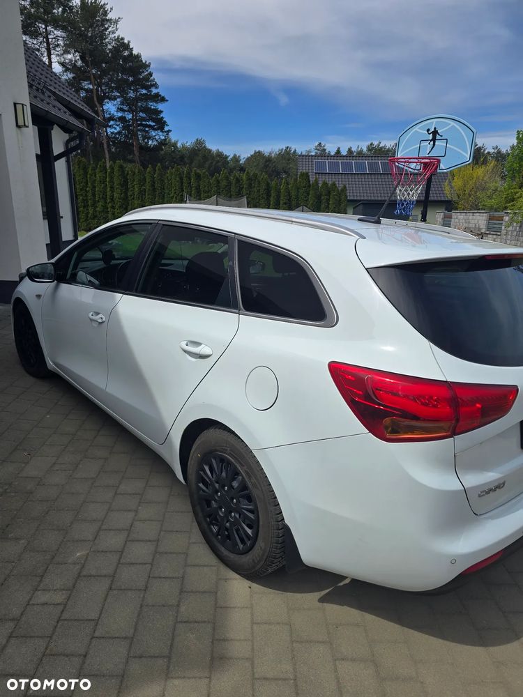 Kia Ceed 1.6 CRDi L - 4
