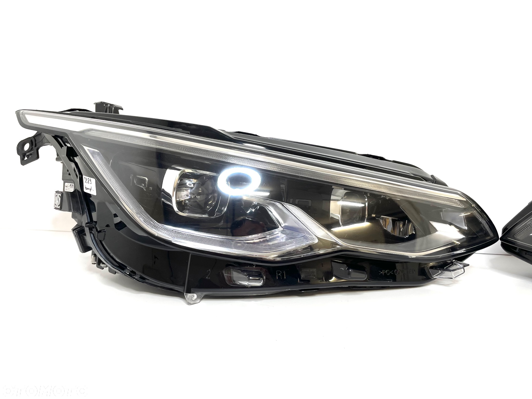 VW GOLF 8 LAMPY PRZÓD LEWA PRAWA IQ LIGHT MATRIX KOMPLETNE Z MODUŁAMI 5H1941059P 5H1941060P - 6