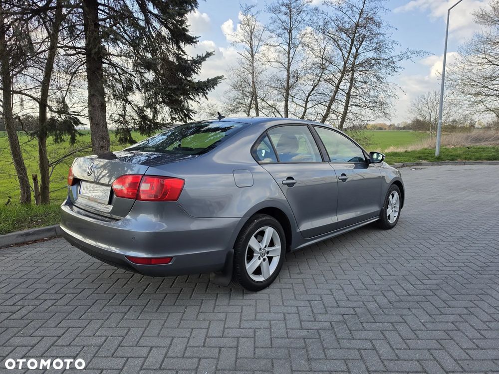 Volkswagen Jetta 1.2 TSI Comfortline Optimum - 5