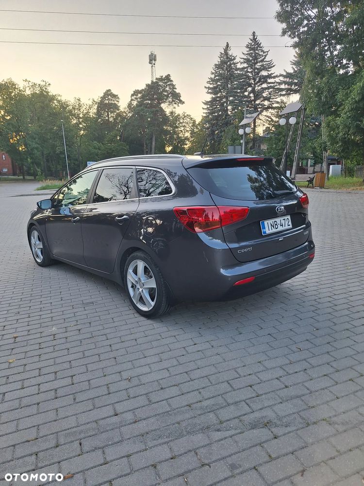 Kia Ceed 1.6 GDI ISG Platinum Edition - 6