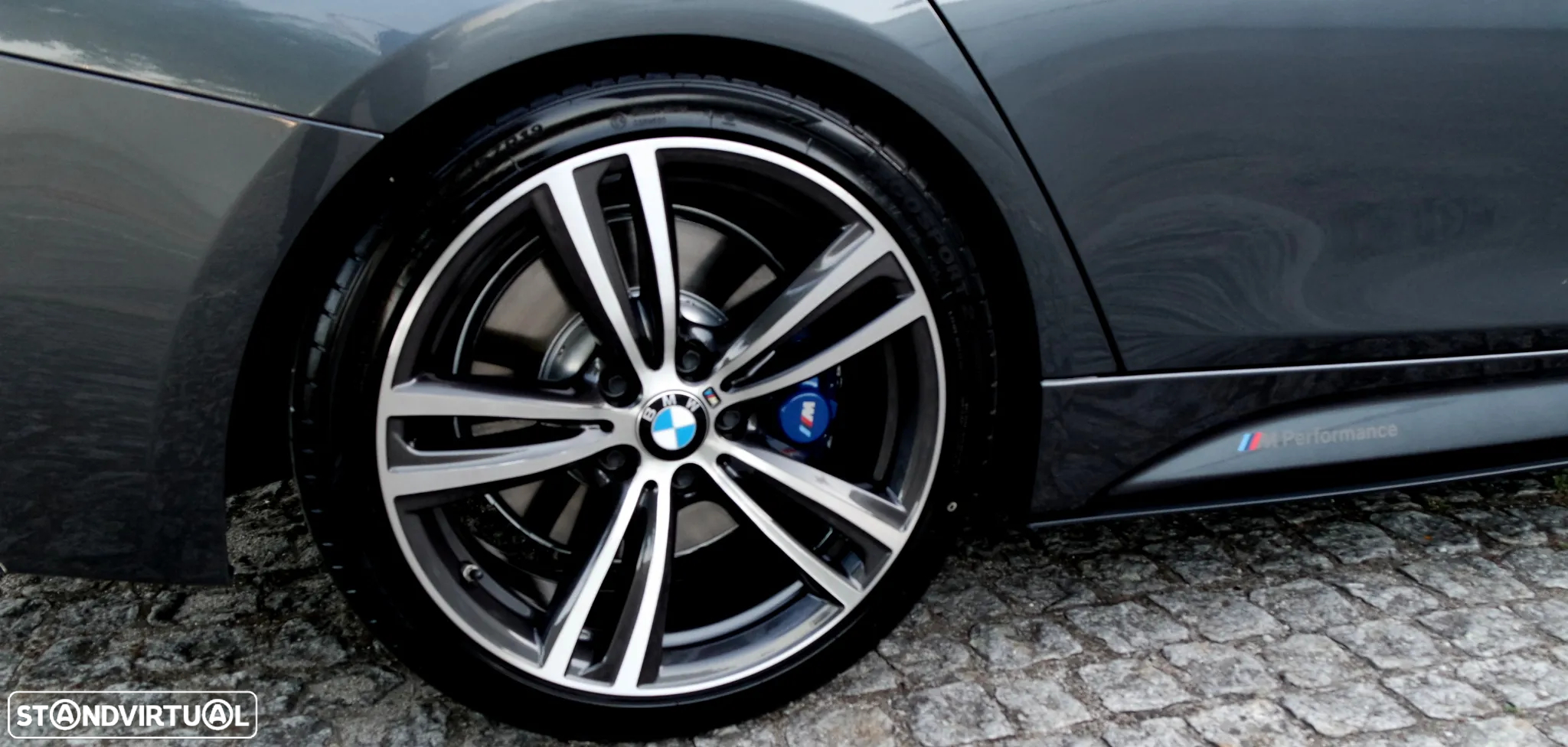 BMW 320 d Touring xDrive Pack M - 32