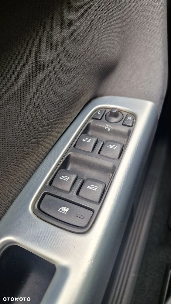 Volvo V50 D3 Momentum - 20