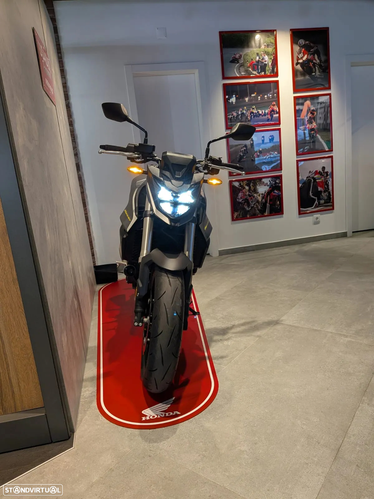 Honda CB - 2