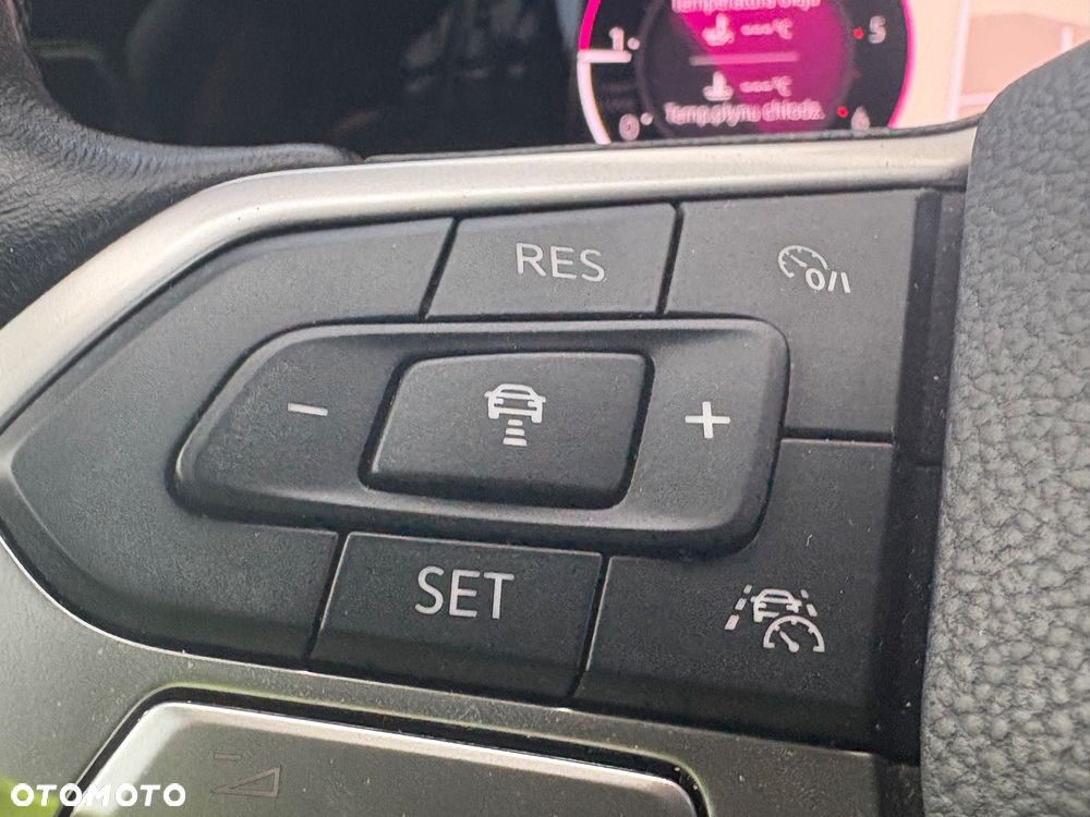 Volkswagen Golf Variant 2.0 TDI SCR Life - 25