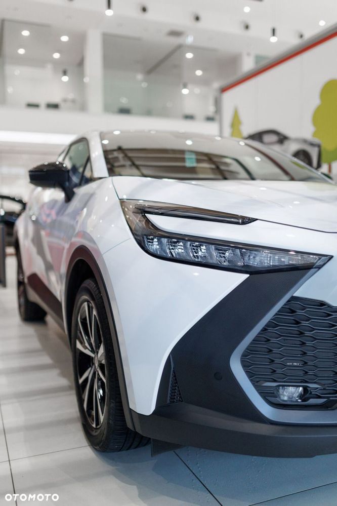 Toyota C-HR - 11