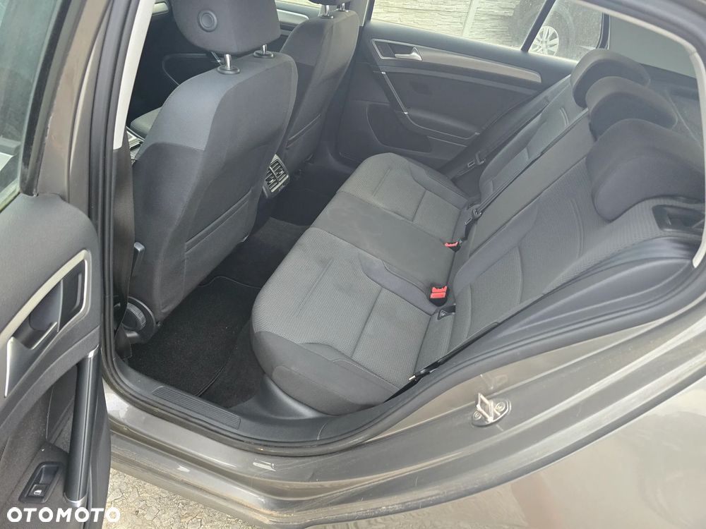 Volkswagen Golf 1.6 TDI BlueMotion Technology DSG Comfortline - 11