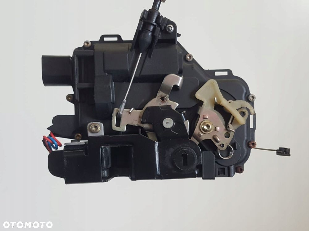 TOLEDO LEON I GOLF ZAMEK PRAWY TYŁ 6PIN - 5