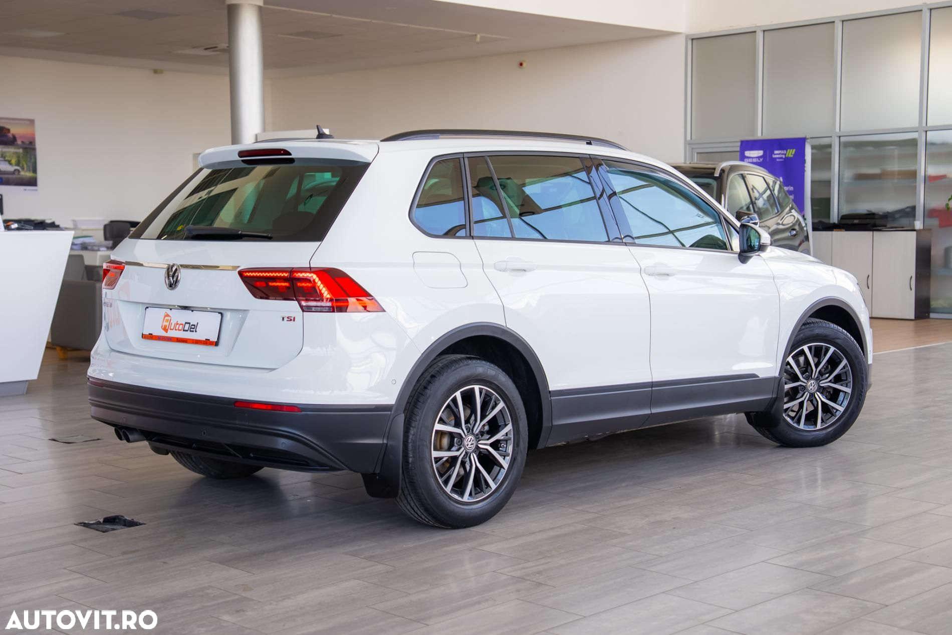 Volkswagen Tiguan 1.4 TSI ACT DSG Comfortline - 4