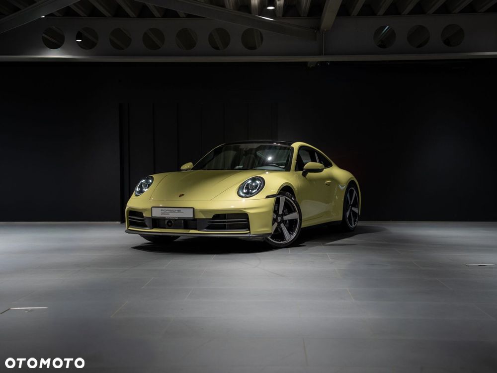 Porsche 911 Carrera - 8