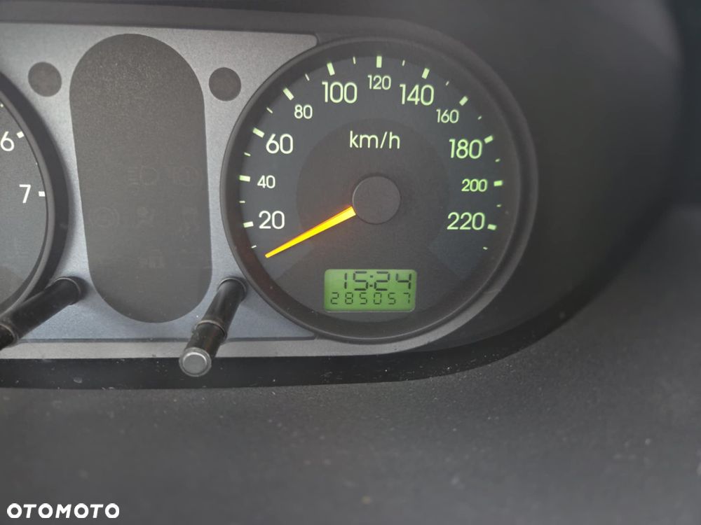 Ford Fiesta 1.4 Ghia - 14