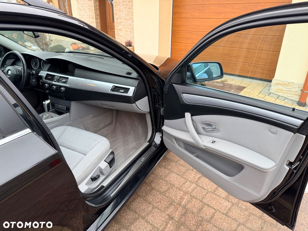 BMW Seria 5 - 29