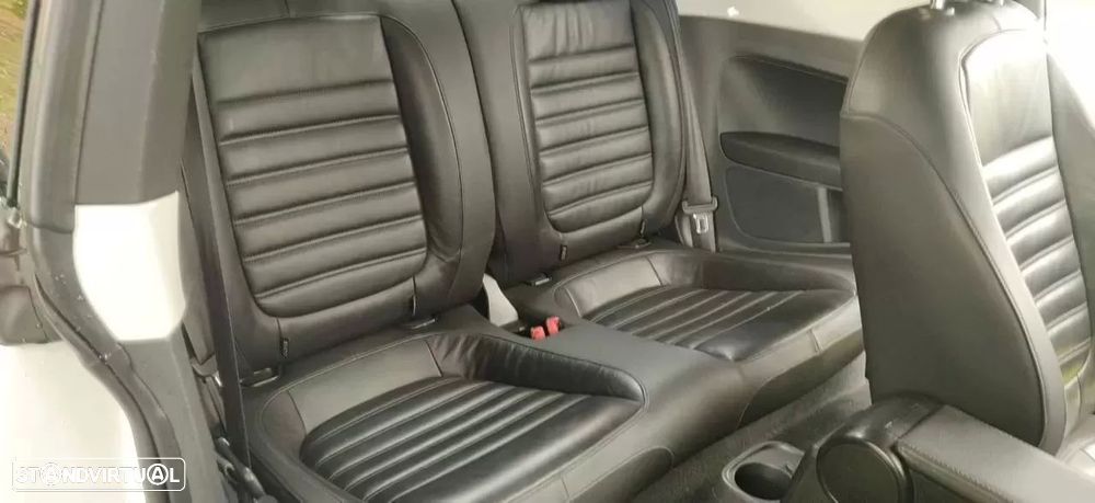VW New Beetle 2.0 TSI Sport DSG - 16