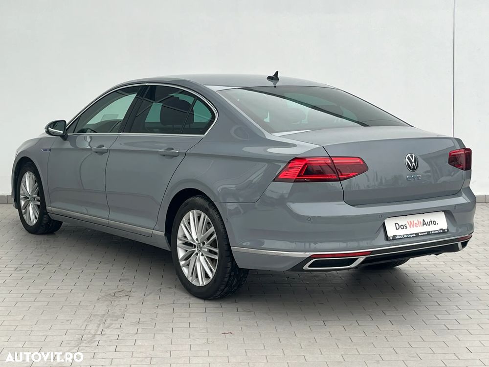 Volkswagen Passat GTE - 6