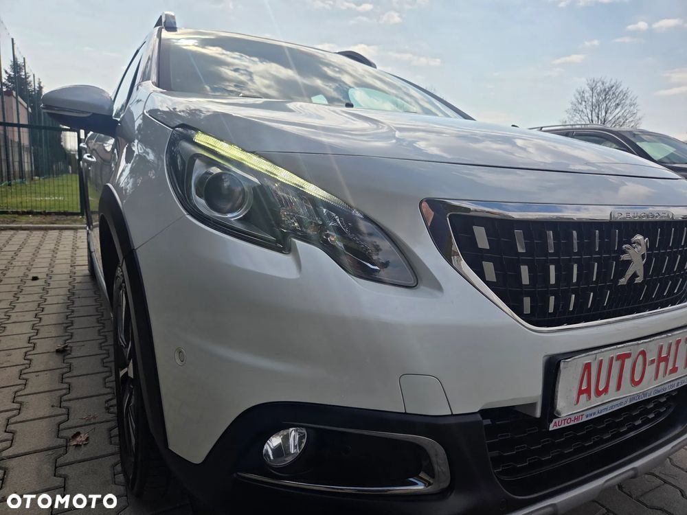 Peugeot 2008 PureTech 110 Stop&Start Urban Move - 11