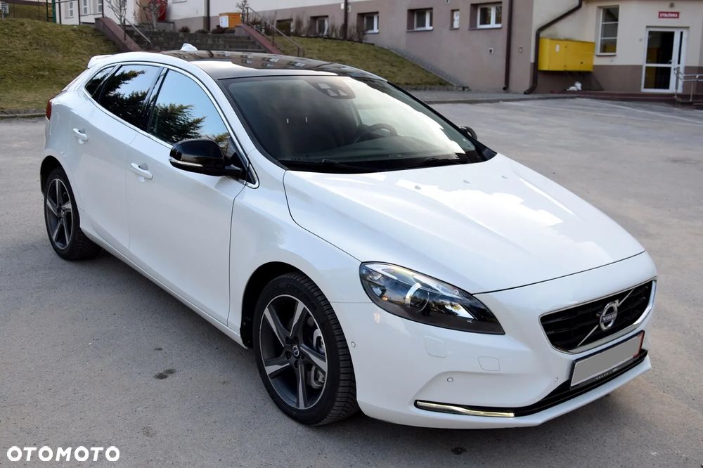 Volvo V40 D3 Geartronic Summum - 13