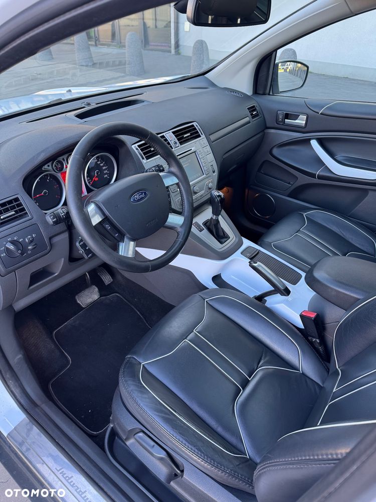 Ford Kuga 2.0 TDCi 4x4 Individual - 12