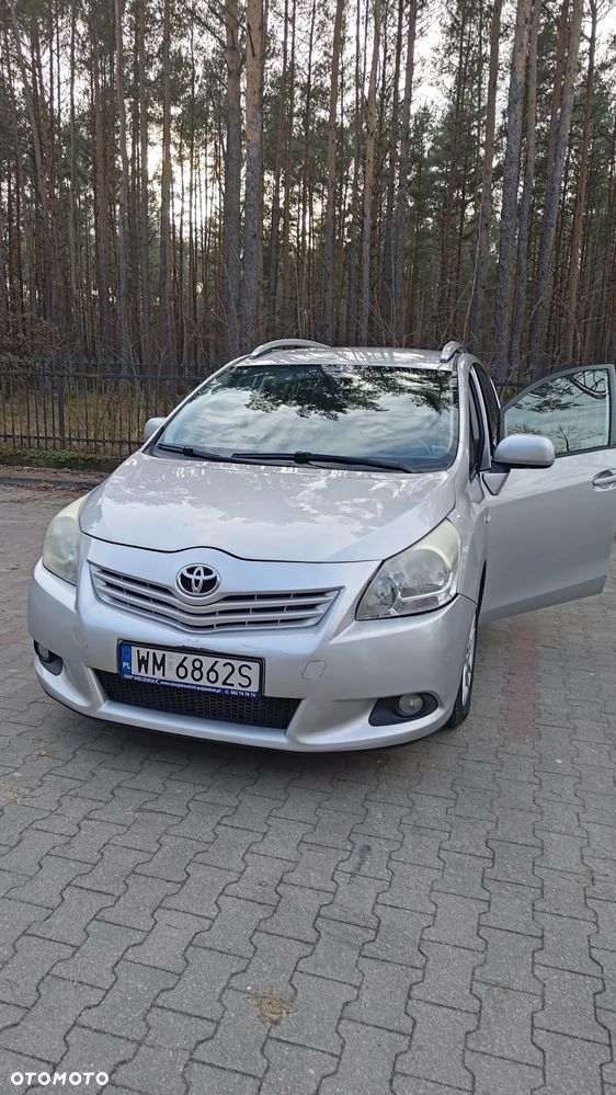 Toyota Verso 2.0 D-4D - 2