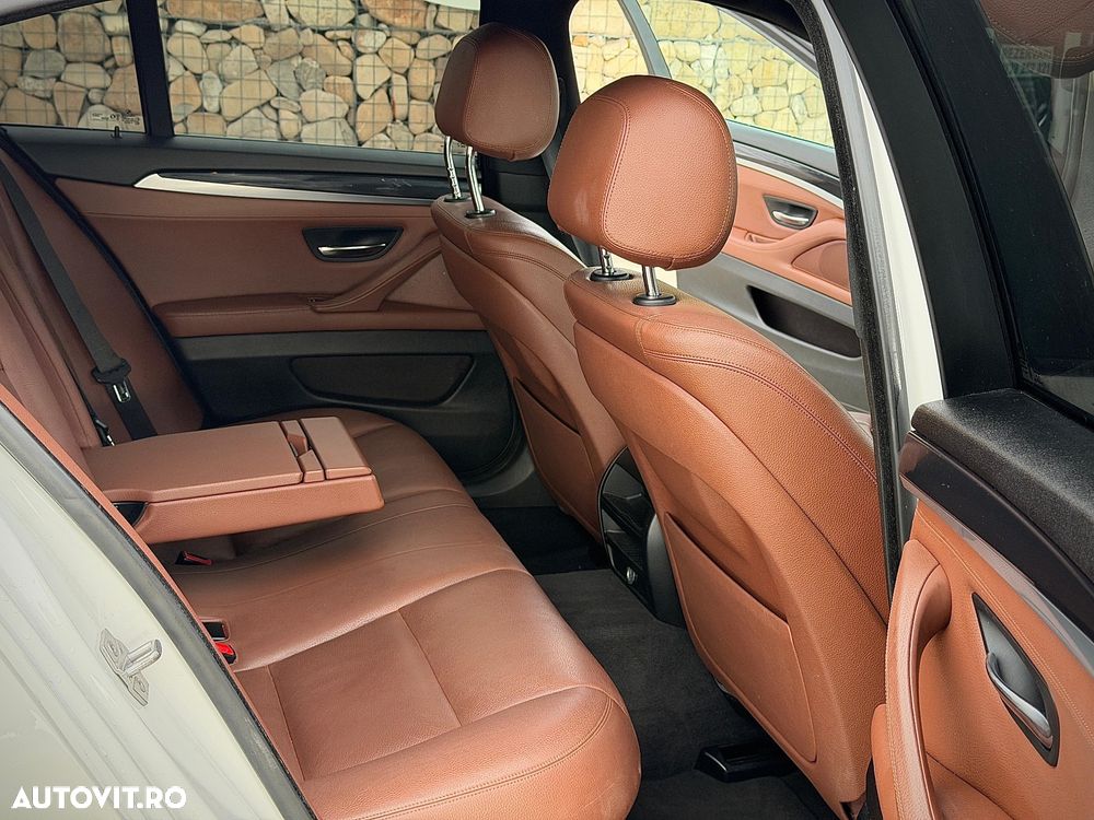 BMW Seria 5 520d Aut. M Sport Edition - 22