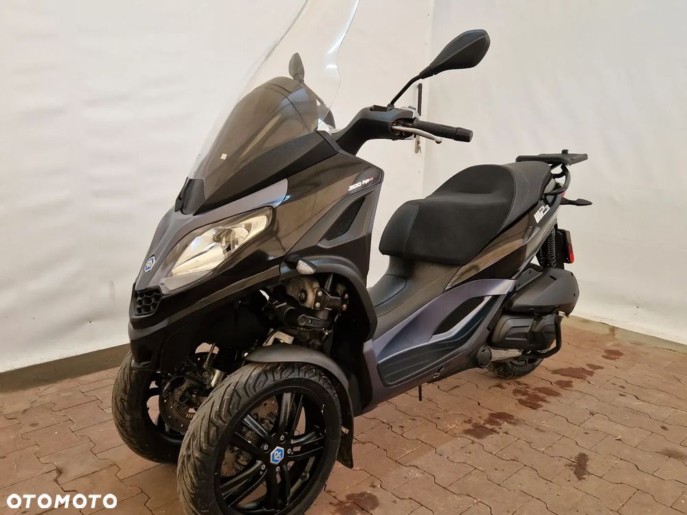 Piaggio MP-3 - 2